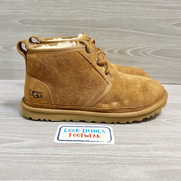 UGG Shoes - UGG Neumel Comfort Chukka Lace Up Boots Women’s Size 9